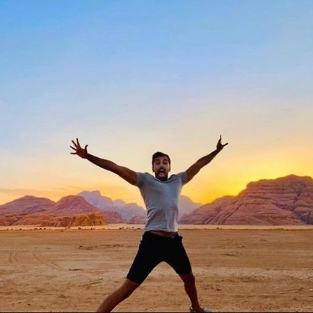 Saleem With Jeep Tour Apartment Wadi Rum Bagian luar foto